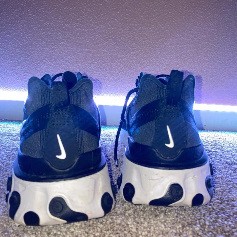 Nike reacts - Picture 2 of 4